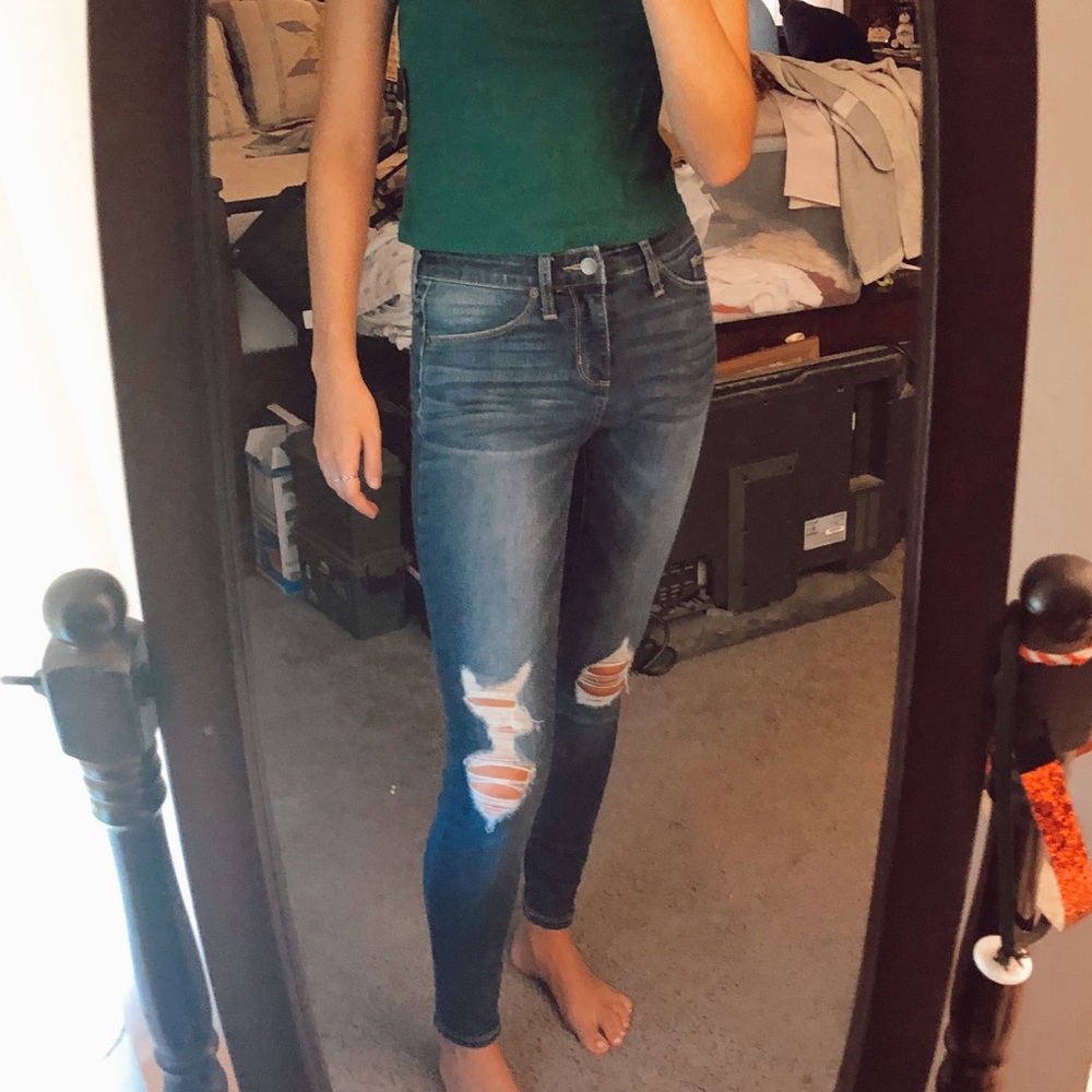 Universal Threads Distressed Jeans